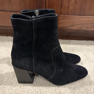 NWOT Blondo Women’s 8.5 Sadie Waterproof Black Suede Block Heels Boots Zipper